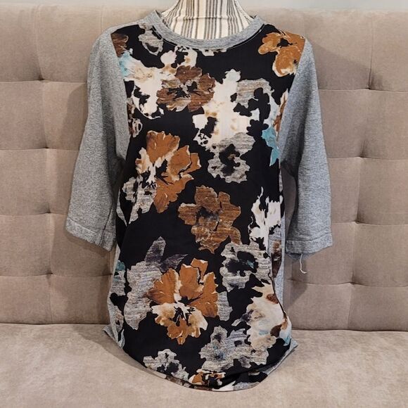 Zara floral print front top with crew neck size small - Picture 1 of 10